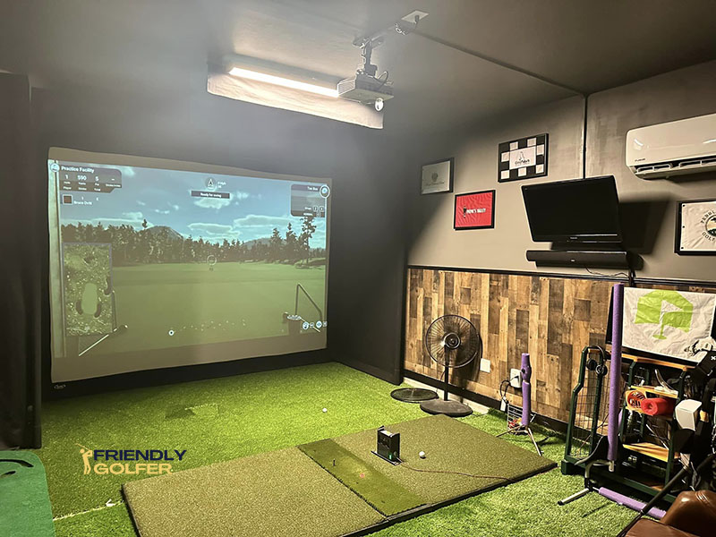 hitting mat in golf simulator